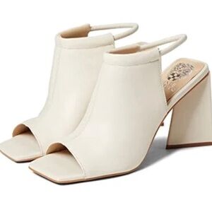 Vince Camuto Avangila Leather Pump